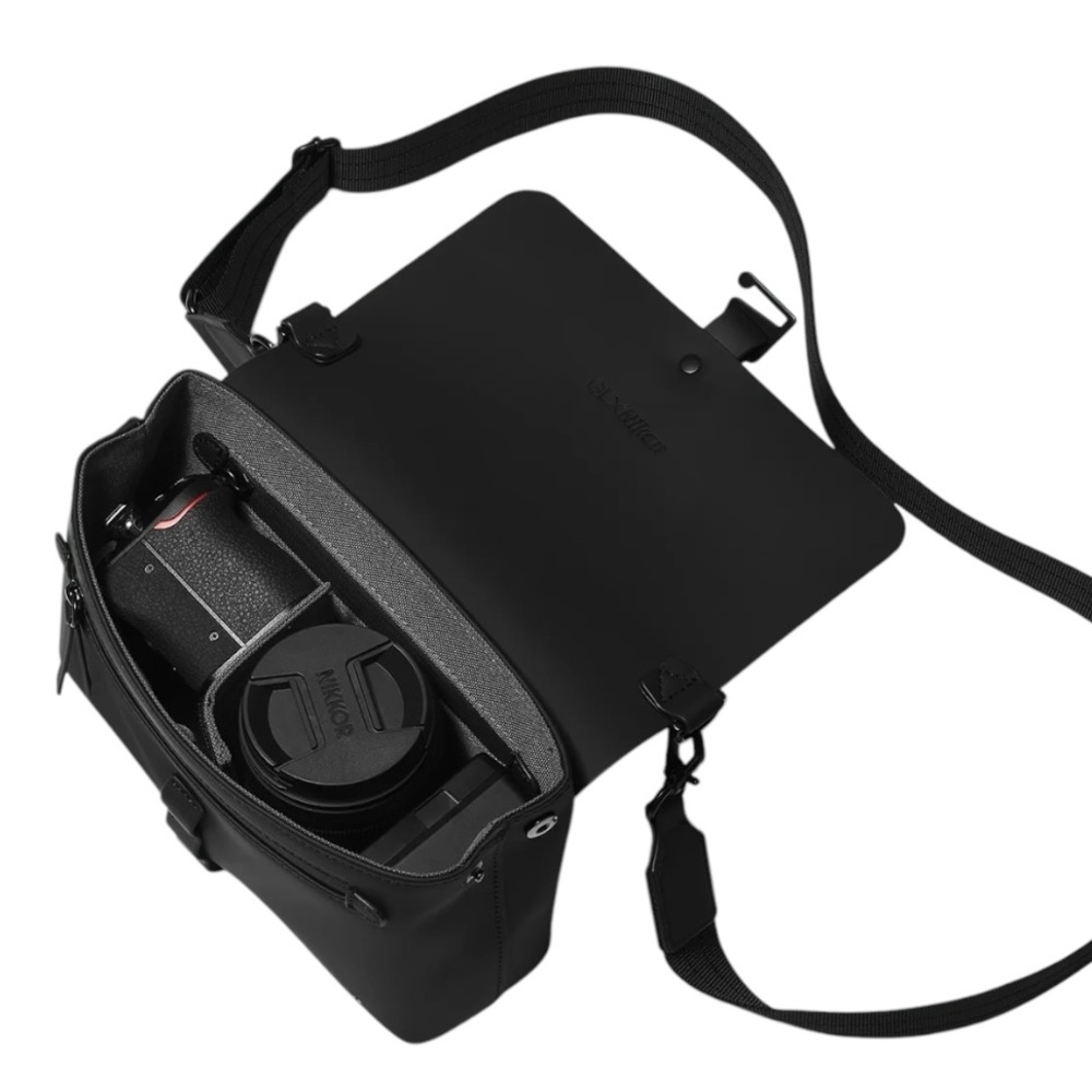 Nikon GL X Splash Crossbody Bag by Gaston Luga - Picture 4 of 10